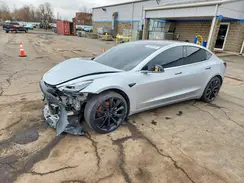 5YJ3E1EB3JF116861 2018 TESLA MODEL 3