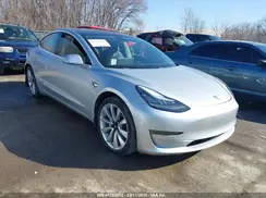 5YJ3E1EB3JF117007 2018 TESLA MODEL 3