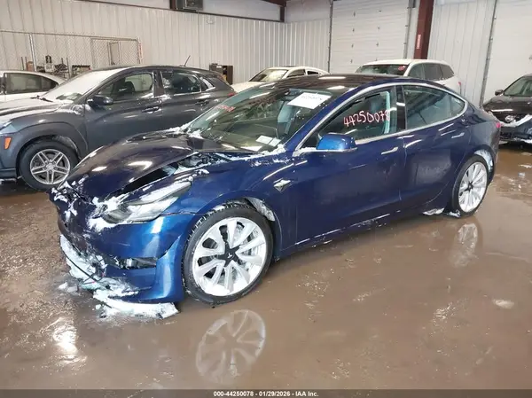 5YJ3E1EB3JF117427 2018 TESLA MODEL 3 - Image 2