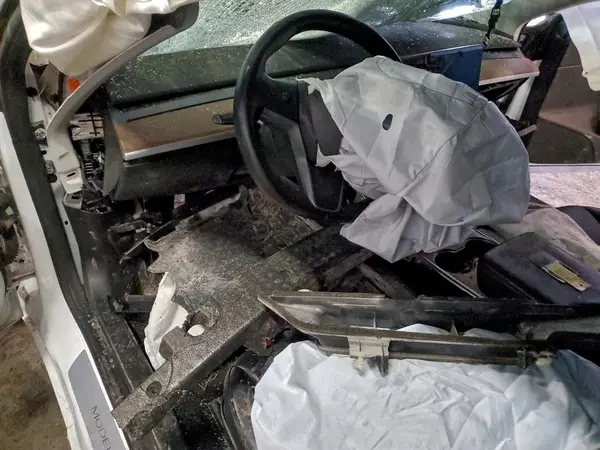 5YJ3E1EB3JF117850 2018 TESLA MODEL 3 - Image 8