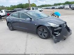 5YJ3E1EB3JF119498 2018 TESLA MODEL 3