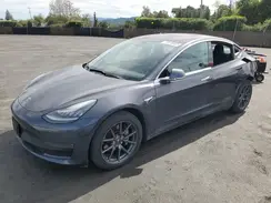 5YJ3E1EB3JF119596 2018 TESLA MODEL 3