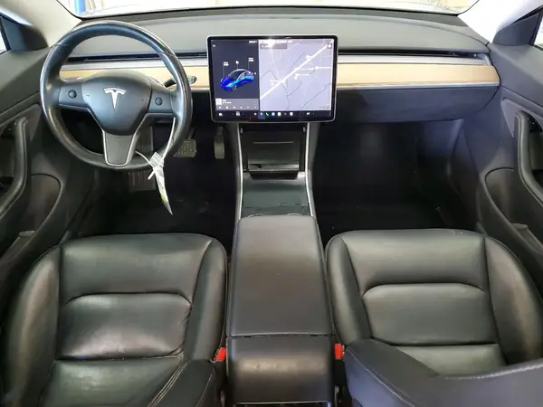 5YJ3E1EB3JF120215 2018 TESLA MODEL 3 - Image 8