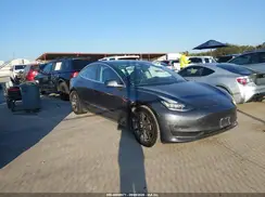 5YJ3E1EB3JF128606 2018 TESLA MODEL 3