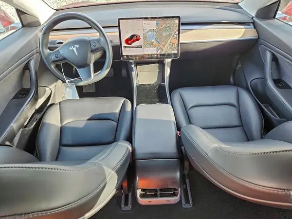 5YJ3E1EB3JF129917 2018 TESLA MODEL 3 - Image 8