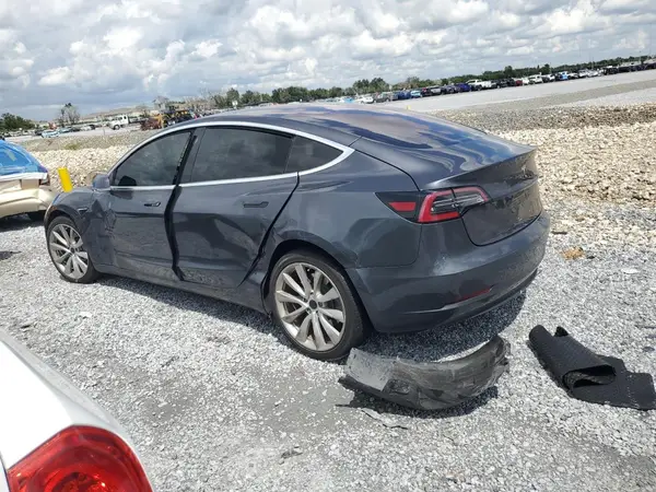 5YJ3E1EB3JF132476 2018 TESLA MODEL 3 - Image 2