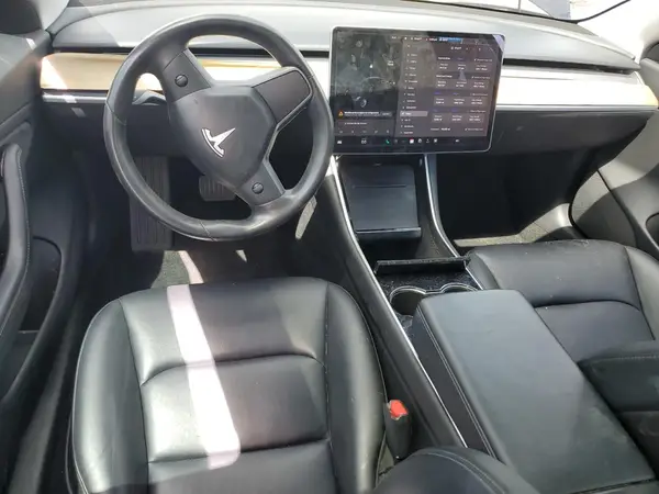5YJ3E1EB3JF132476 2018 TESLA MODEL 3 - Image 8