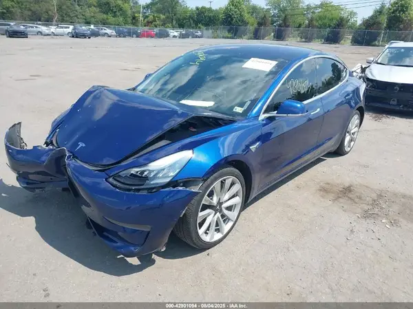 5YJ3E1EB3JF133840 2018 TESLA MODEL 3 - Image 2