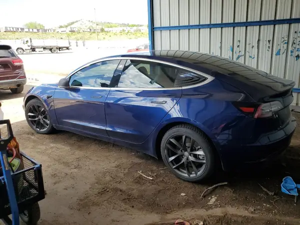 5YJ3E1EB3JF134664 2018 TESLA MODEL 3 - Image 2