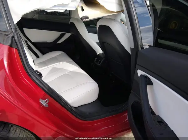 5YJ3E1EB3JF135216 2018 TESLA MODEL 3 - Image 8