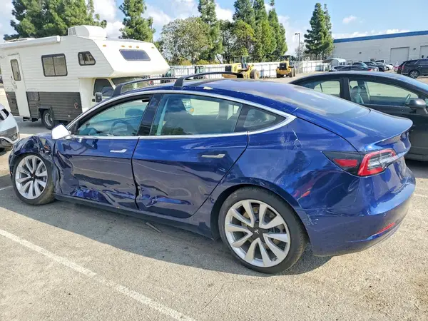 5YJ3E1EB3JF146345 2018 TESLA MODEL 3 - Image 2