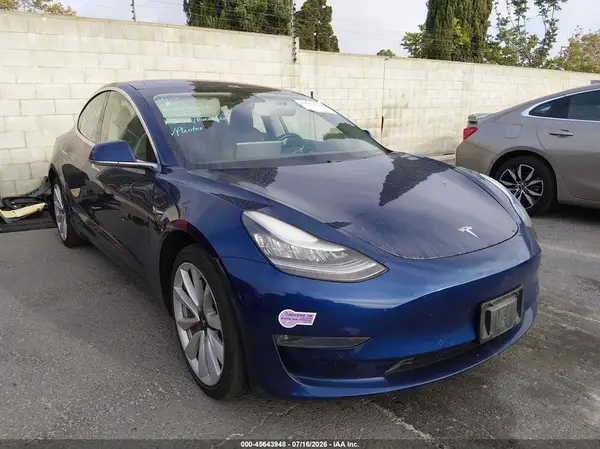 5YJ3E1EB3JF146393 2018 TESLA MODEL 3 - Image 1