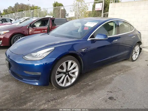 5YJ3E1EB3JF146393 2018 TESLA MODEL 3 - Image 2