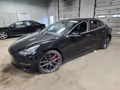 5YJ3E1EB3JF156132 2018 TESLA MODEL 3