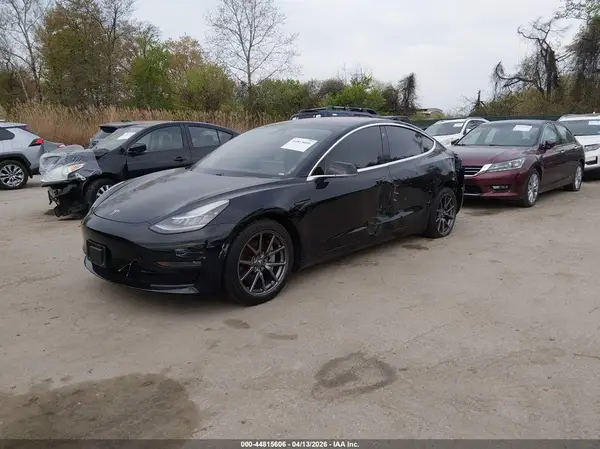 5YJ3E1EB3JF170080 2018 TESLA MODEL 3 - Image 2