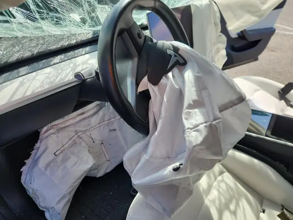 5YJ3E1EB3JF170564 2018 TESLA MODEL 3 - Image 8