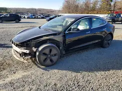 5YJ3E1EB3JF170676 2018 TESLA MODEL 3