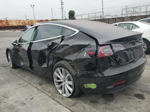 5YJ3E1EB3JF178373 2018 TESLA MODEL 3 - Image 2