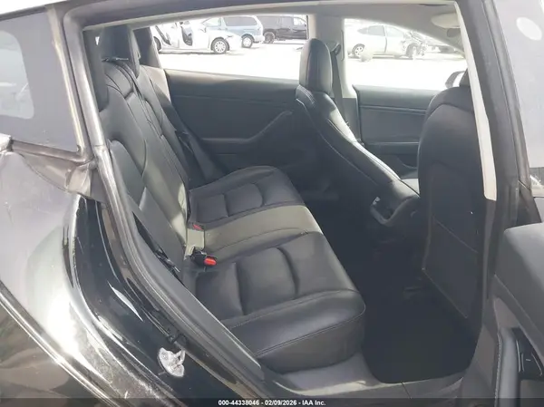 5YJ3E1EB3JF178776 2018 TESLA MODEL 3 - Image 8