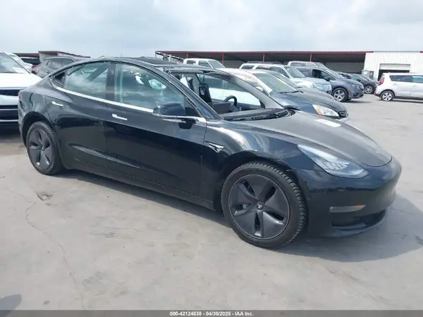 5YJ3E1EB3JF178812 2018 TESLA MODEL 3 - Image 1