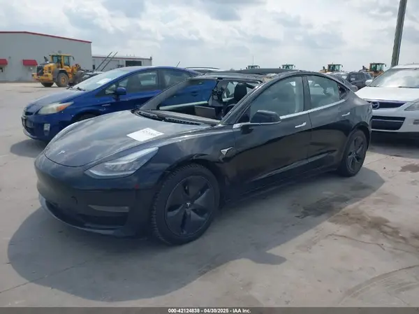 5YJ3E1EB3JF178812 2018 TESLA MODEL 3 - Image 2