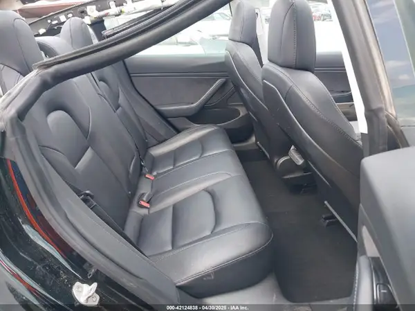 5YJ3E1EB3JF178812 2018 TESLA MODEL 3 - Image 8