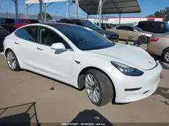 5YJ3E1EB3JF178972 2018 TESLA MODEL 3