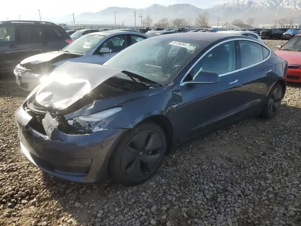 5YJ3E1EB3JF183279 2018 TESLA MODEL 3 - Image 1
