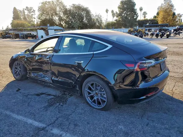 5YJ3E1EB3JF183668 2018 TESLA MODEL 3 - Image 2