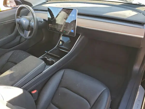 5YJ3E1EB3JF183668 2018 TESLA MODEL 3 - Image 8