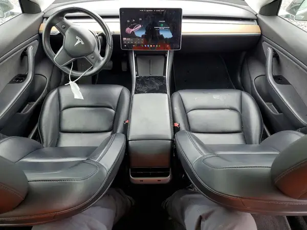 5YJ3E1EB3JF183704 2018 TESLA MODEL 3 - Image 8