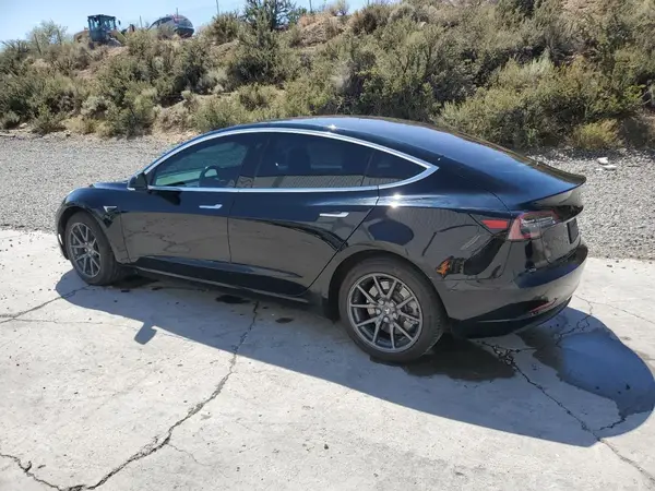 5YJ3E1EB3JF183718 2018 TESLA MODEL 3 - Image 2