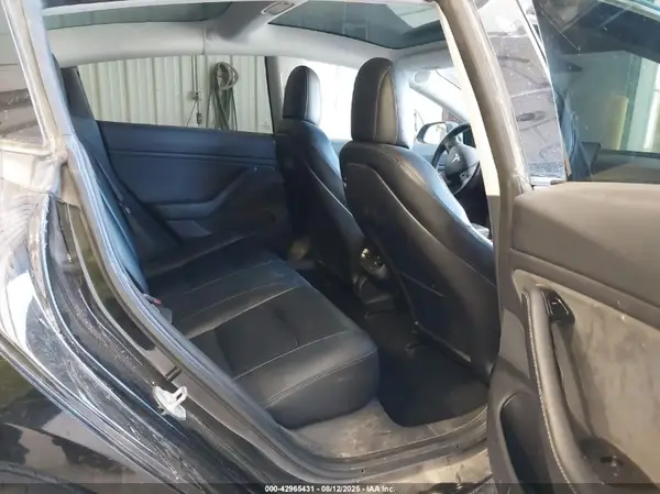 5YJ3E1EB3JF183749 2018 TESLA MODEL 3 - Image 8