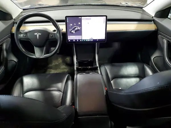5YJ3E1EB3JF186697 2018 TESLA MODEL 3 - Image 8
