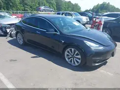 5YJ3E1EB3JF186702 2018 TESLA MODEL 3