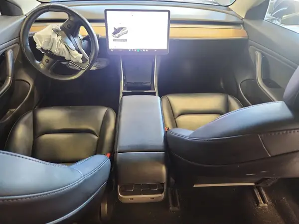 5YJ3E1EB3KF191688 2019 TESLA MODEL 3 - Image 8