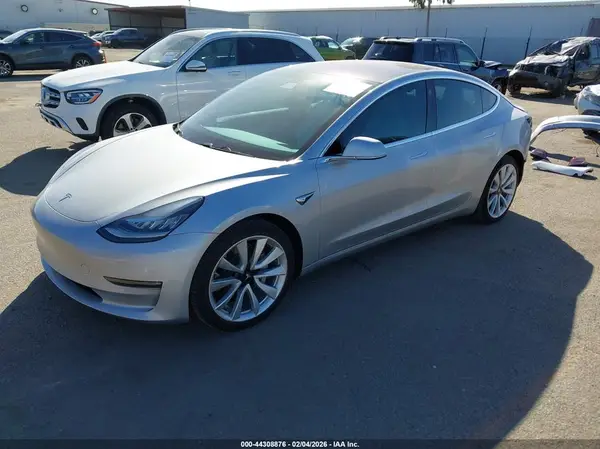 5YJ3E1EB3KF192355 2019 TESLA MODEL 3 - Image 2
