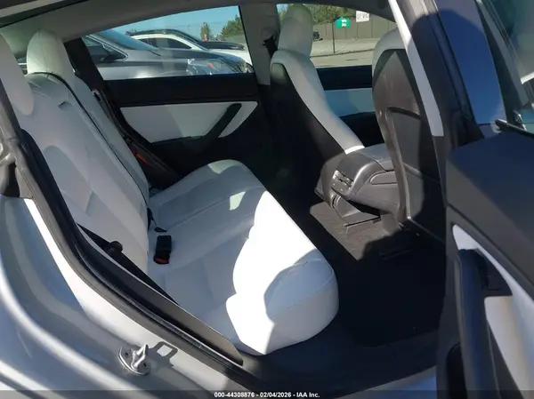 5YJ3E1EB3KF192355 2019 TESLA MODEL 3 - Image 8