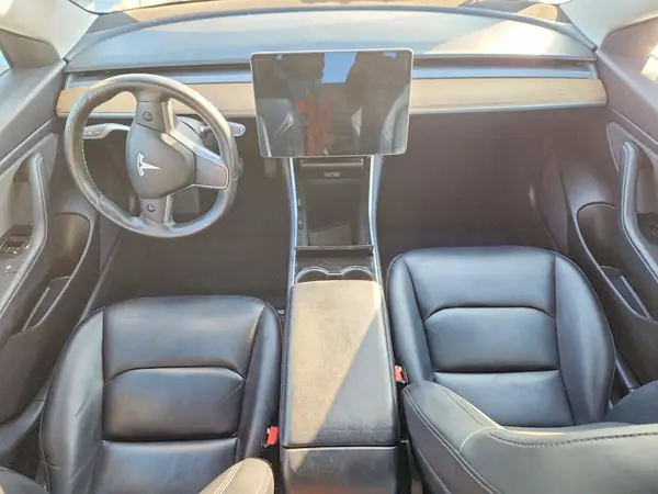 5YJ3E1EB3KF194669 2019 TESLA MODEL 3 - Image 8