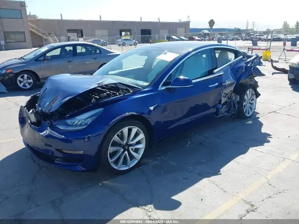 5YJ3E1EB3KF195465 2019 TESLA MODEL 3 - Image 2
