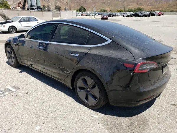 5YJ3E1EB3KF199032 2019 TESLA MODEL 3 - Image 2