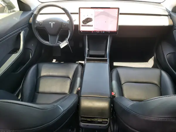 5YJ3E1EB3KF199032 2019 TESLA MODEL 3 - Image 8