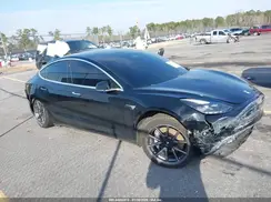 5YJ3E1EB3KF199192 2019 TESLA MODEL 3