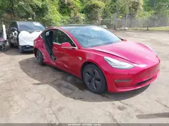 5YJ3E1EB3KF199239 2019 TESLA MODEL 3