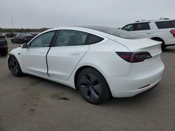 5YJ3E1EB3KF199256 2019 TESLA MODEL 3 - Image 2
