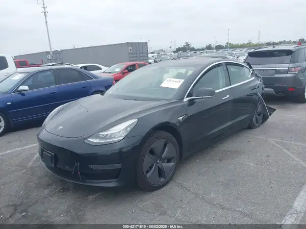 5YJ3E1EB3KF208599 2019 TESLA MODEL 3 - Image 2
