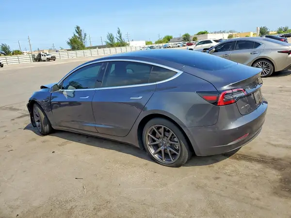 5YJ3E1EB3KF209588 2019 TESLA MODEL 3 - Image 2