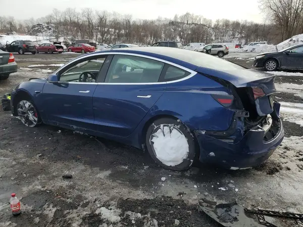 5YJ3E1EB3KF237763 2019 TESLA MODEL 3 - Image 2