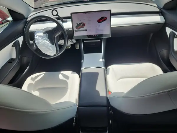 5YJ3E1EB3KF238315 2019 TESLA MODEL 3 - Image 8