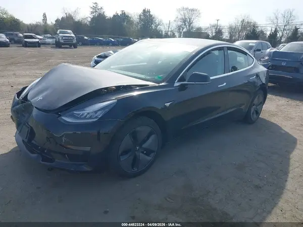 5YJ3E1EB3KF384357 2019 TESLA MODEL 3 - Image 2